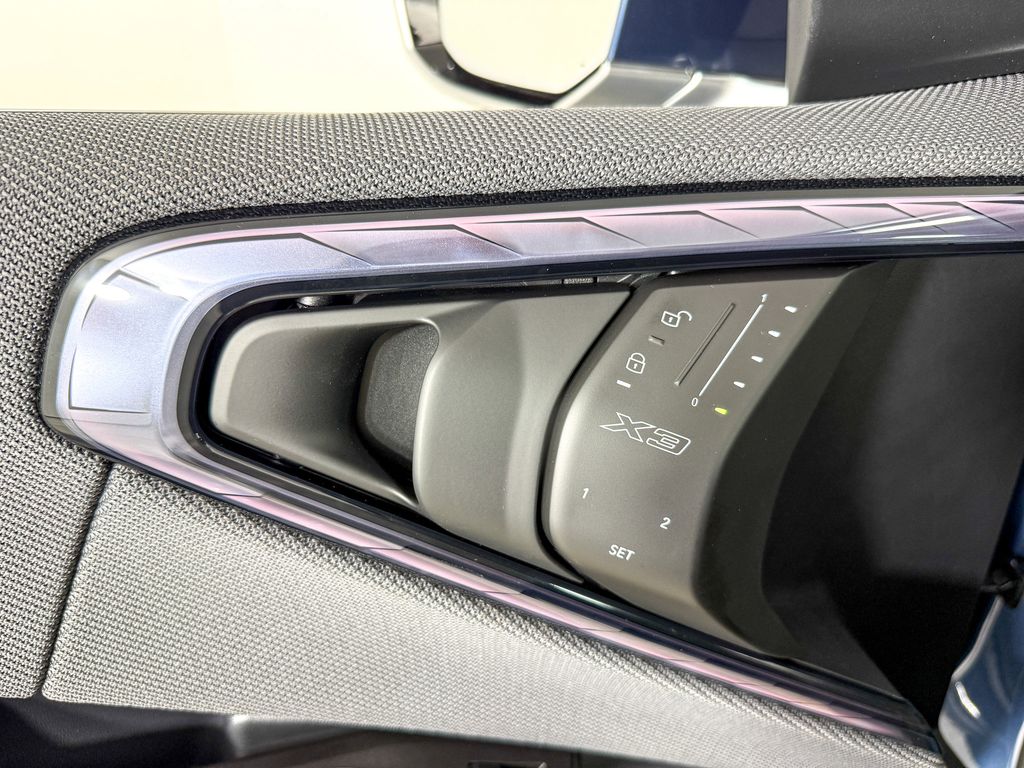 Thumbnail: 2025 BMW X3 - 34