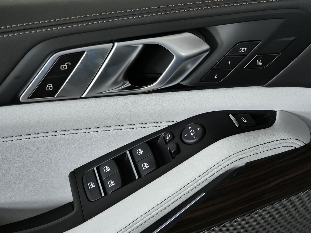 Thumbnail: 2026 BMW X5 - 37