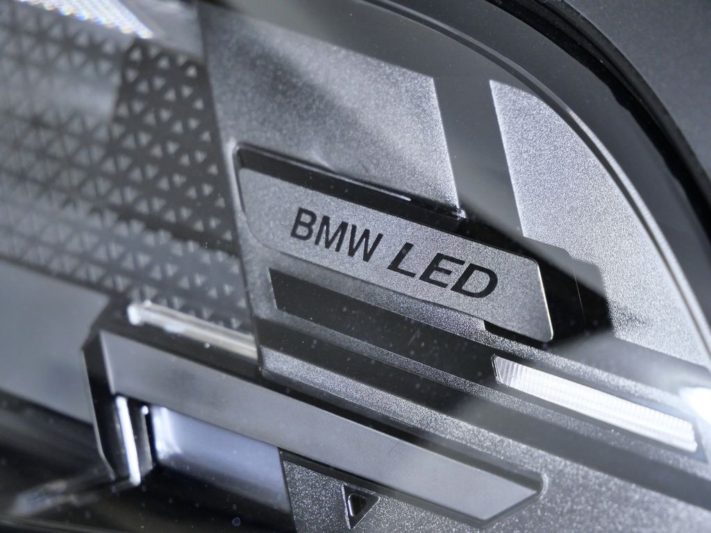 Thumbnail: 2026 BMW X5 - 4