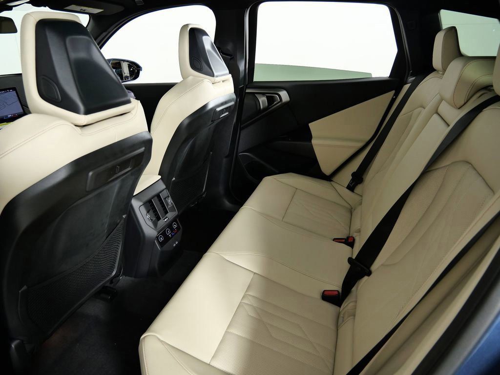 Thumbnail: 2026 BMW X3 - 31