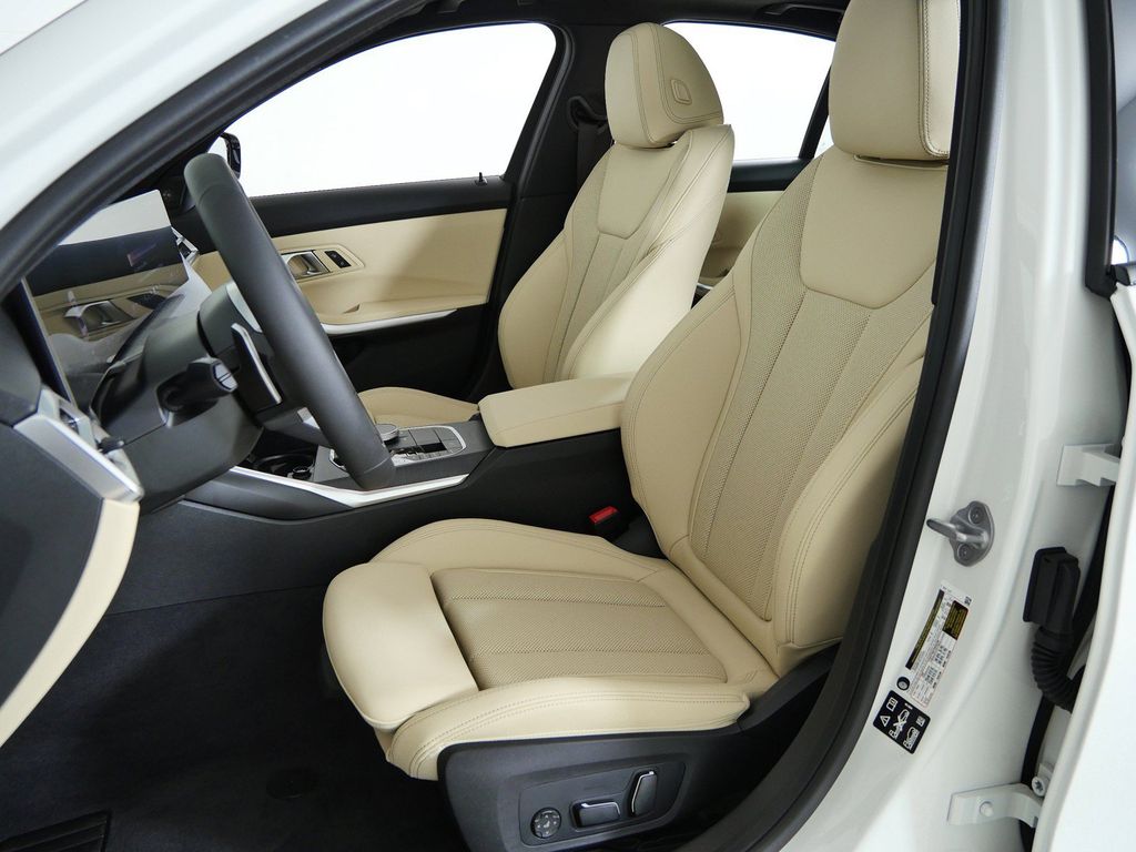 Thumbnail: 2026 BMW 3 Series - 31