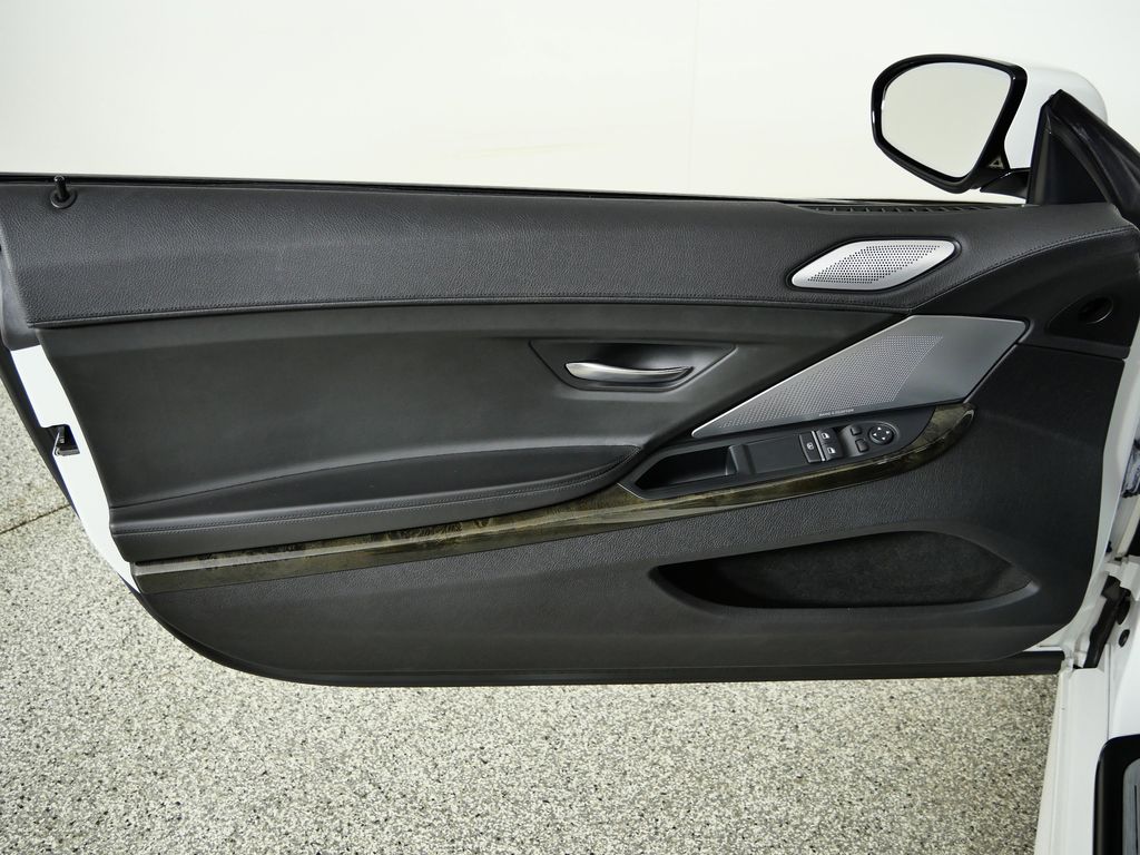 Thumbnail: 2015 BMW M6 - 28