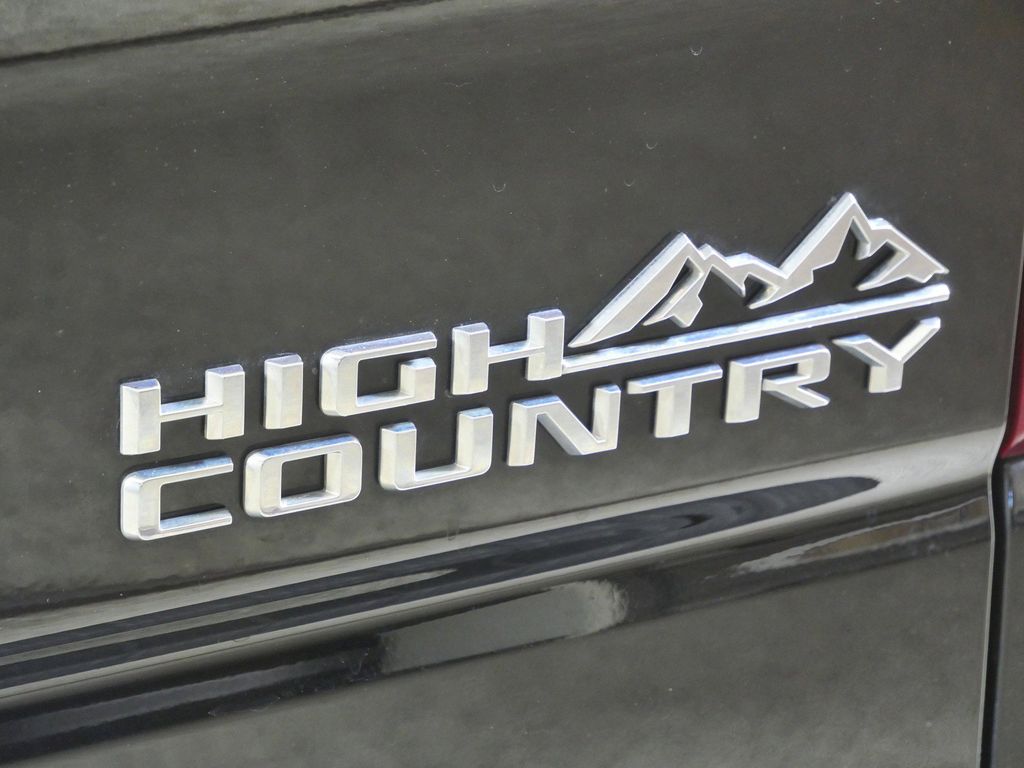 Thumbnail: 2022 Chevrolet Silverado 1500 - 12