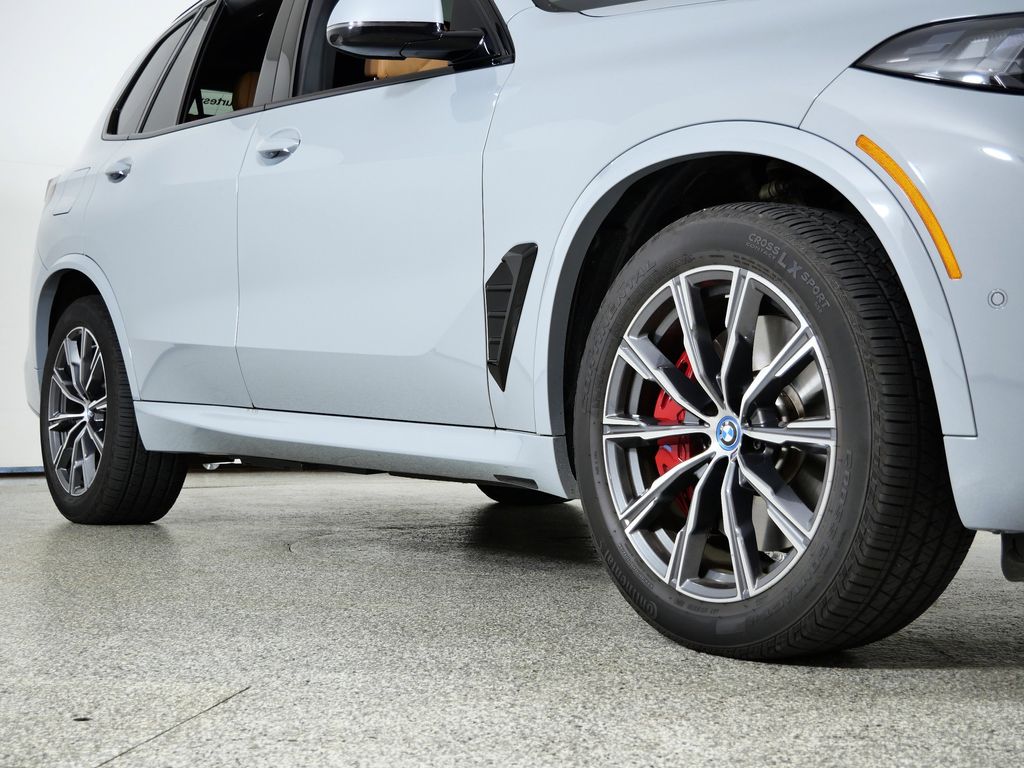 Thumbnail: 2025 BMW X5 - 7