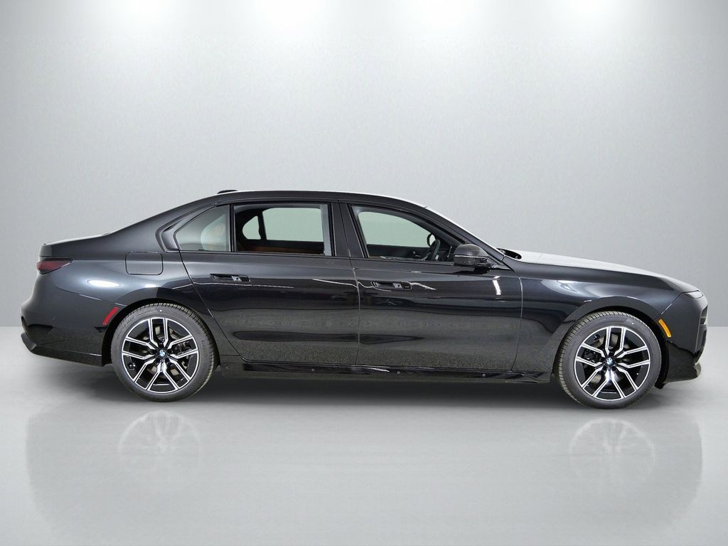 Thumbnail: 2026 BMW 7 Series - 8