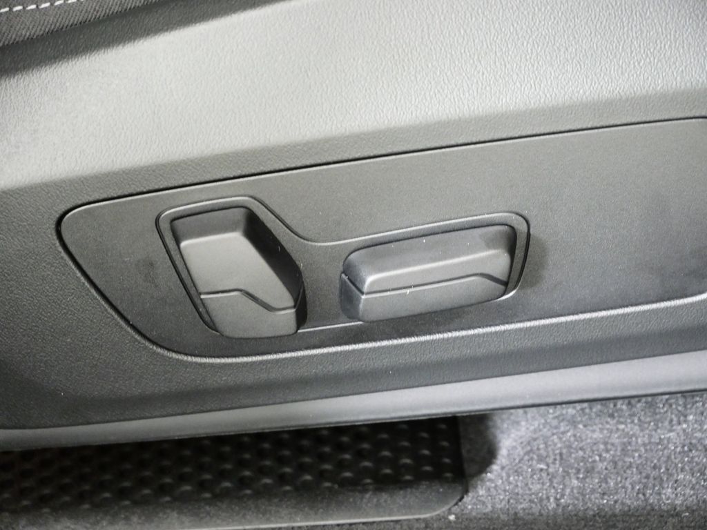 Thumbnail: 2026 BMW X2 - 23