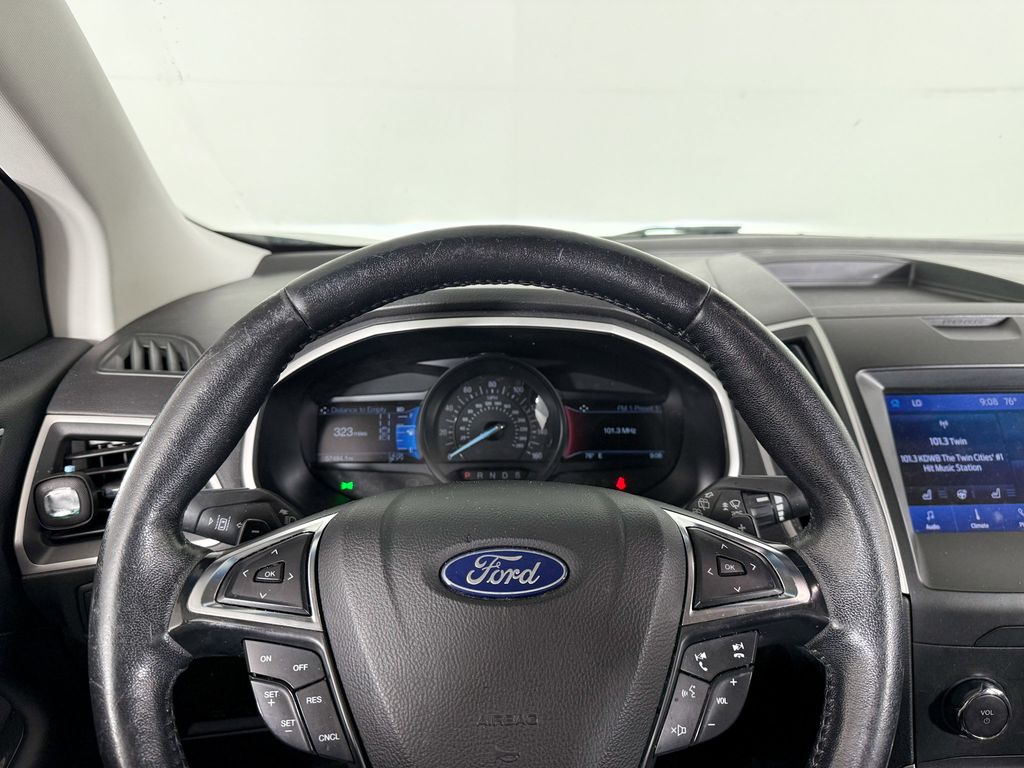 Thumbnail: 2020 Ford Edge - 7