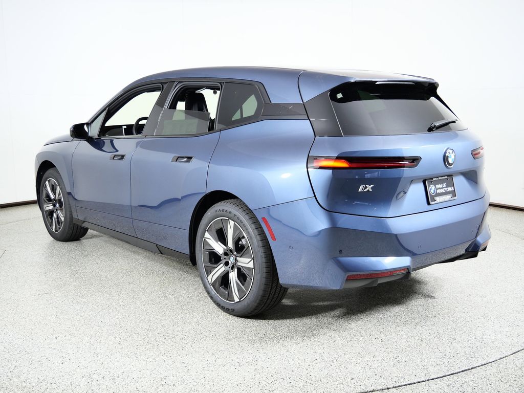 Thumbnail: 2026 BMW iX - 14