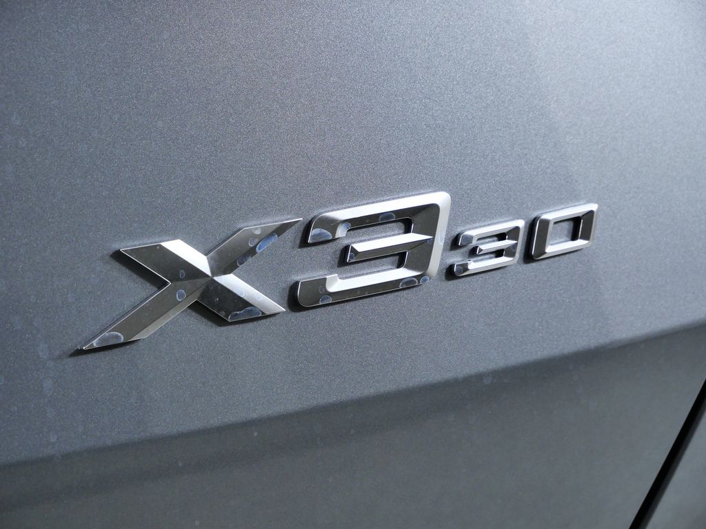 Thumbnail: 2026 BMW X3 - 12