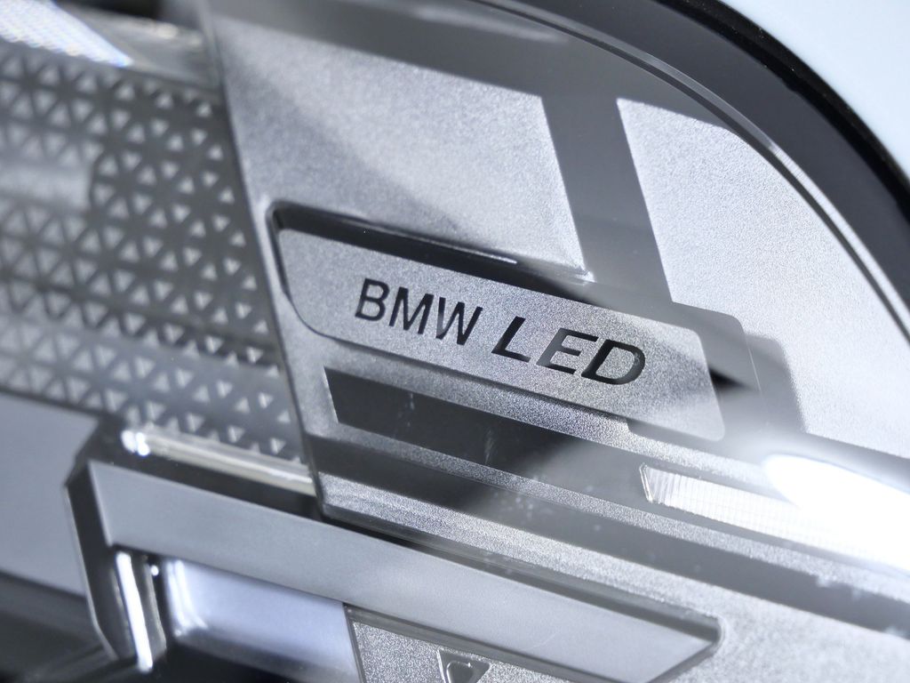 Thumbnail: 2026 BMW X6 - 4