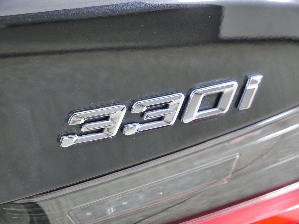 Thumbnail: 2022 BMW 3 Series - 13