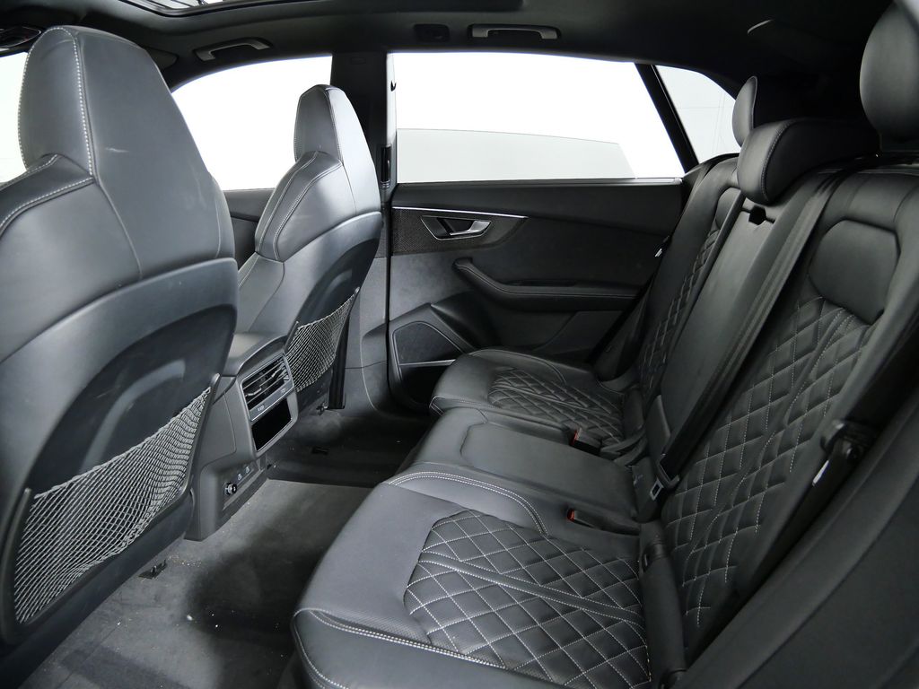 Thumbnail: 2023 Audi SQ8 - 29