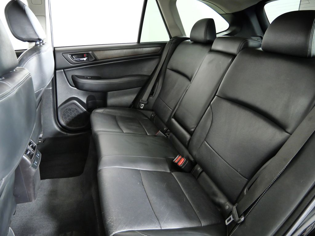 Thumbnail: 2016 Subaru Outback - 32