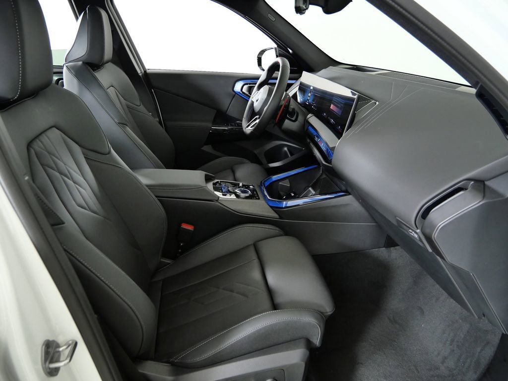 Thumbnail: 2026 BMW X3 - 23