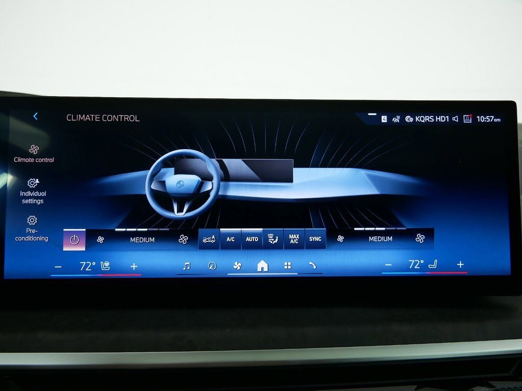Thumbnail: 2025 BMW X7 - 42