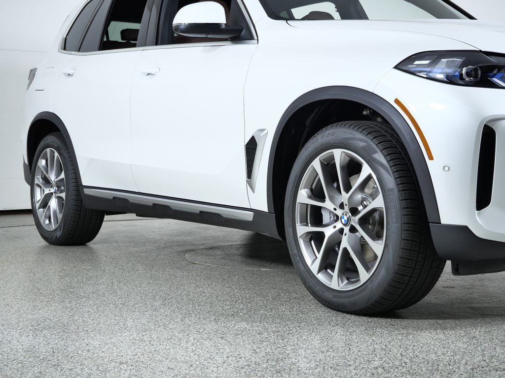 Thumbnail: 2026 BMW X5 - 6