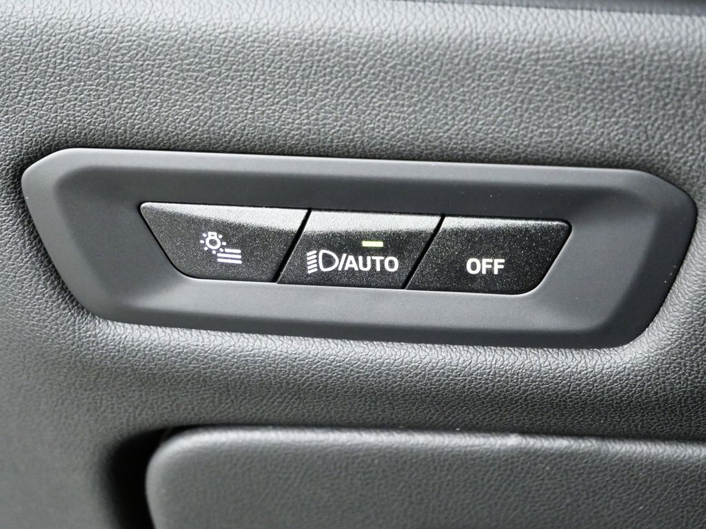 Thumbnail: 2026 BMW X5 - 41