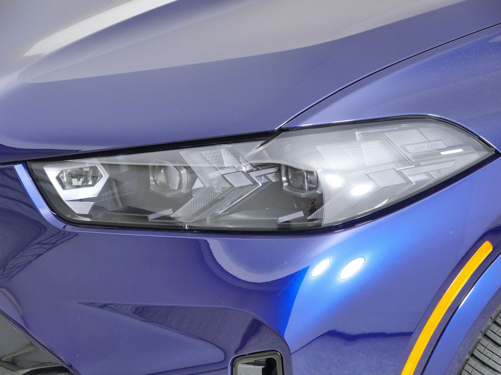 Thumbnail: 2026 BMW X5 - 3