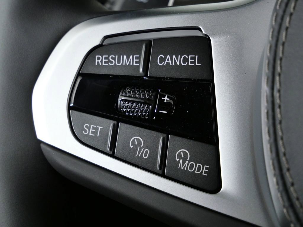 Thumbnail: 2026 BMW X7 - 44