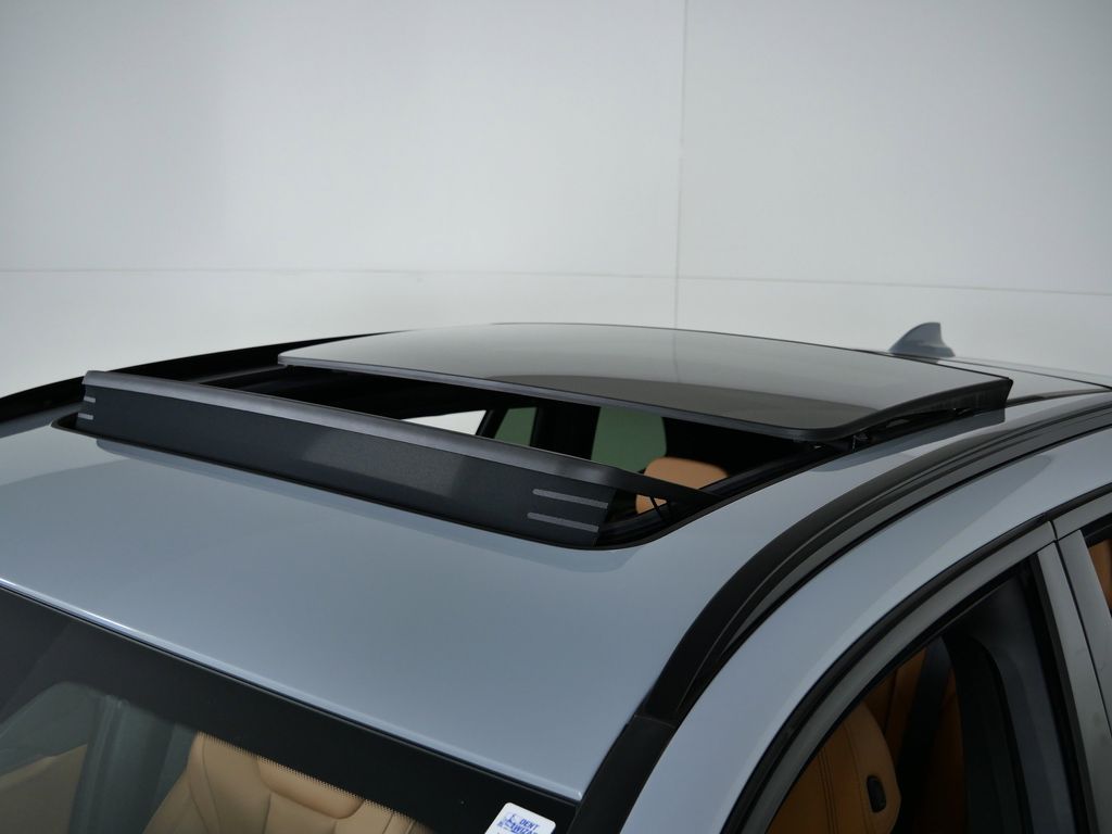 Thumbnail: 2023 BMW X3 - 22