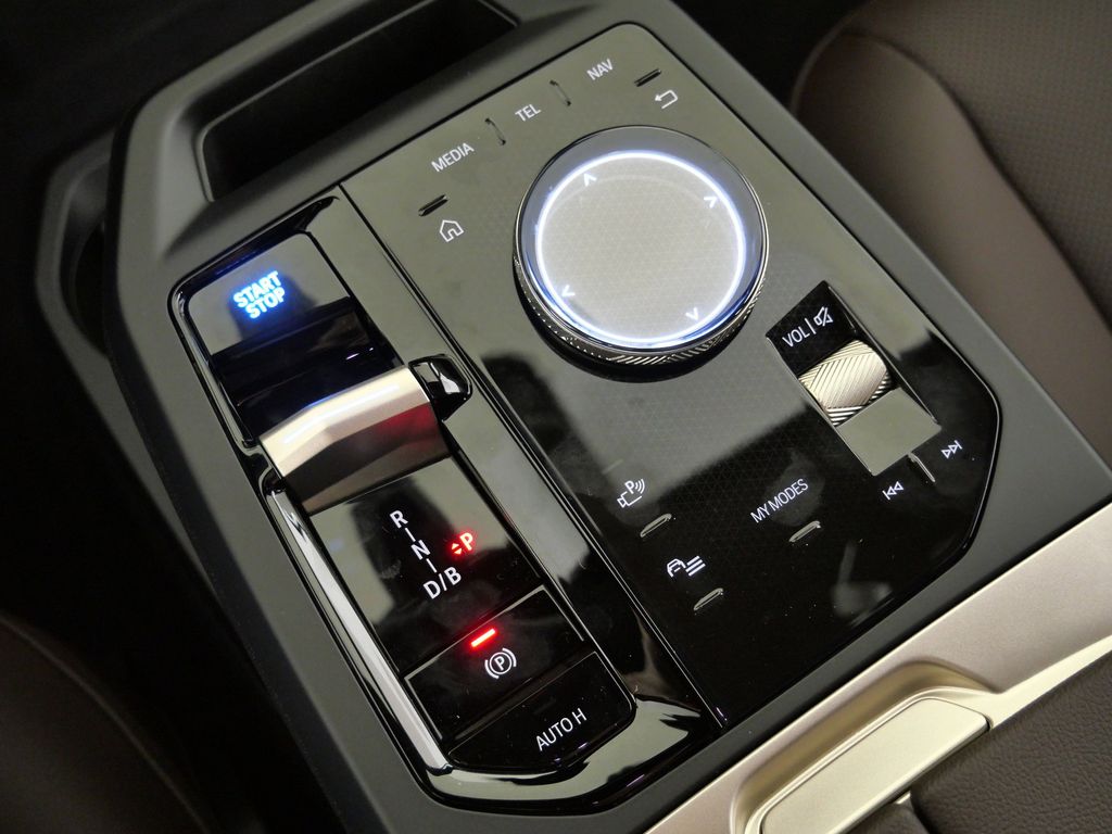 Thumbnail: 2026 BMW iX - 46