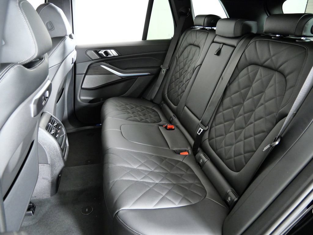 Thumbnail: 2026 BMW X5 - 35