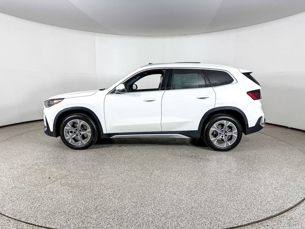 Thumbnail: 2025 BMW X1 - 12