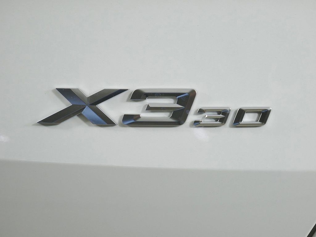 Thumbnail: 2026 BMW X3 - 10