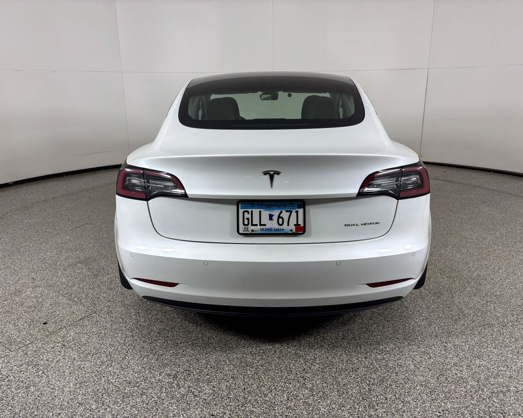 Thumbnail: 2021 Tesla Model 3 - 7