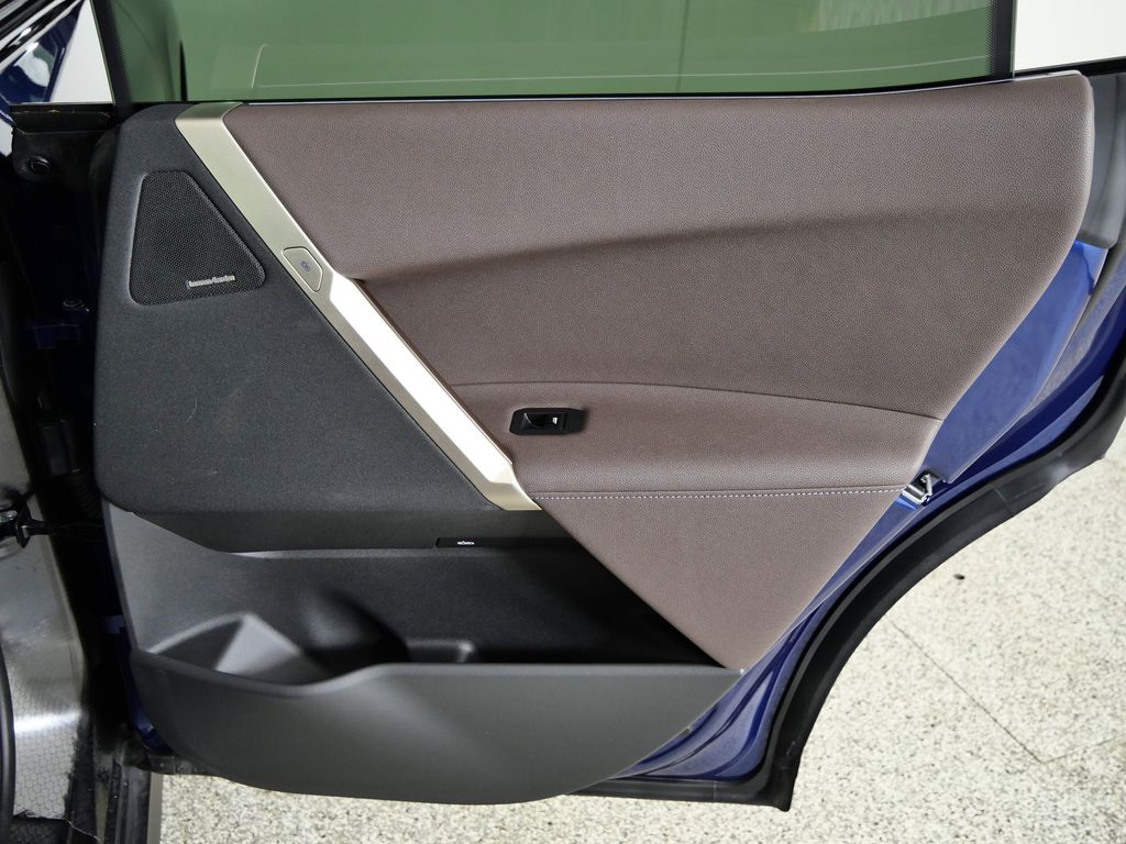 Thumbnail: 2025 BMW iX - 29