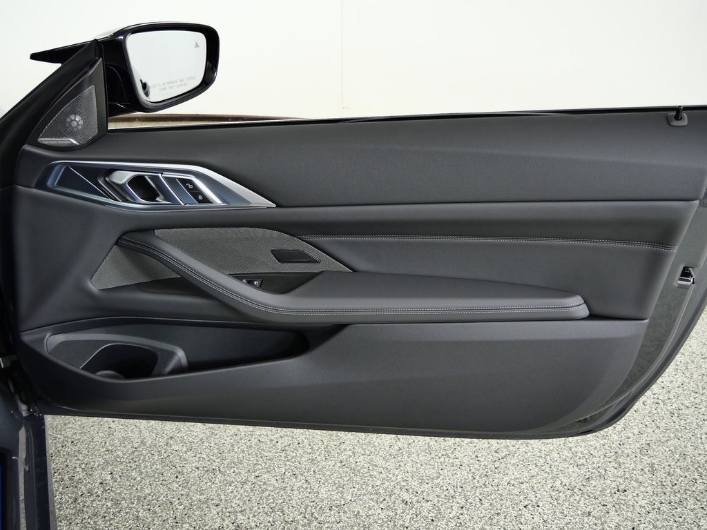 Thumbnail: 2026 BMW 4 Series - 19