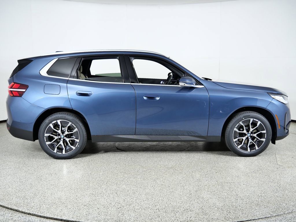 Thumbnail: 2026 BMW X3 - 10