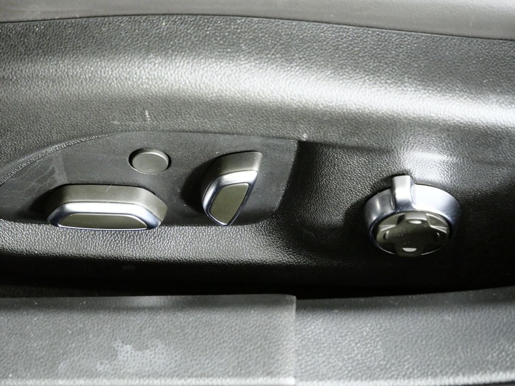 Thumbnail: 2022 Cadillac CT5 - 37