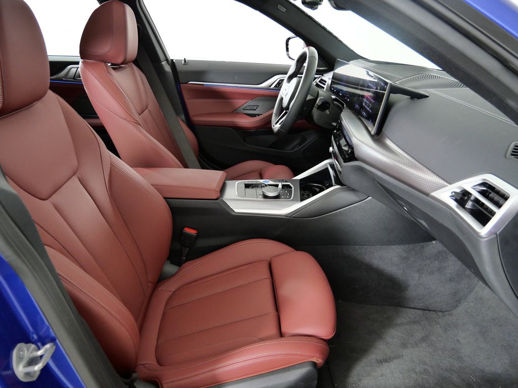 Thumbnail: 2025 BMW i4 - 21