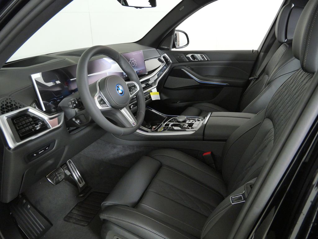 Thumbnail: 2026 BMW X5 - 35