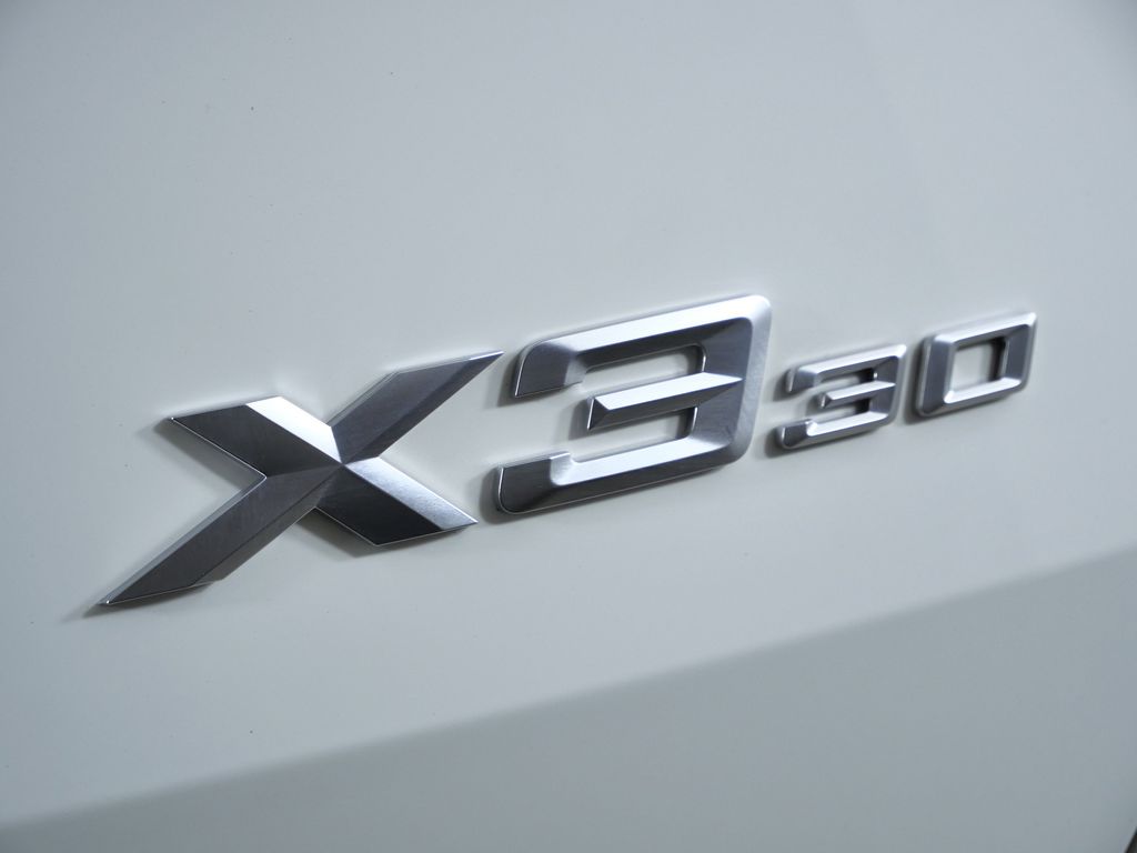 Thumbnail: 2026 BMW X3 - 12