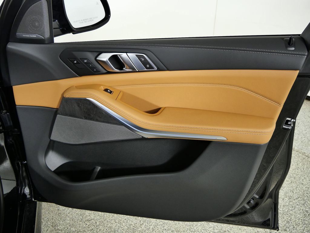 Thumbnail: 2026 BMW X5 - 21