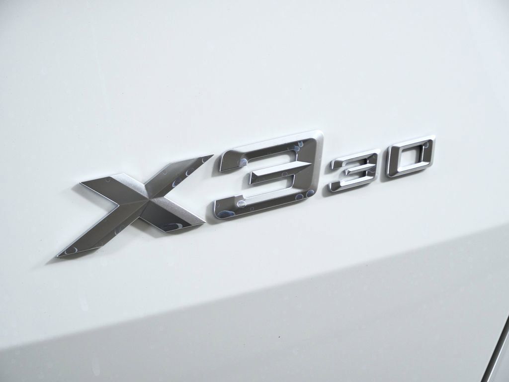 Thumbnail: 2026 BMW X3 - 14