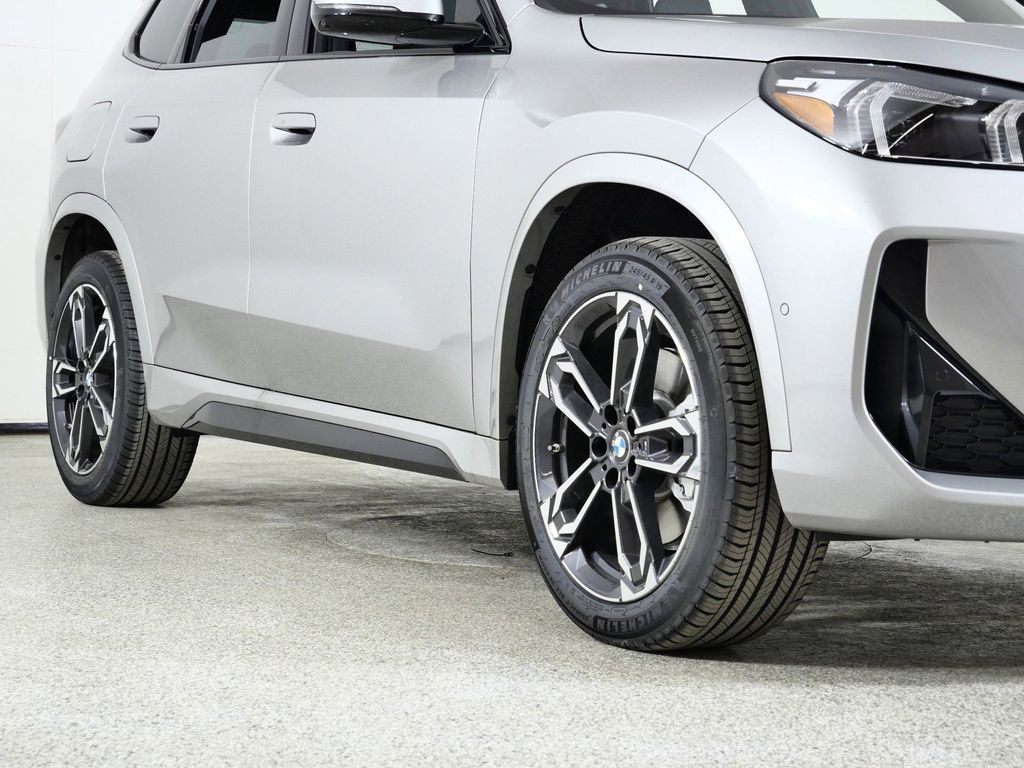 Thumbnail: 2026 BMW X1 - 6