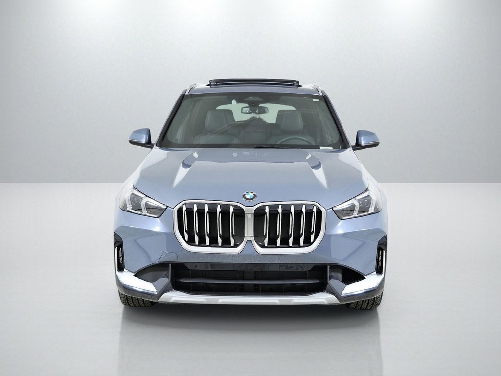Thumbnail: 2026 BMW X1 - 2