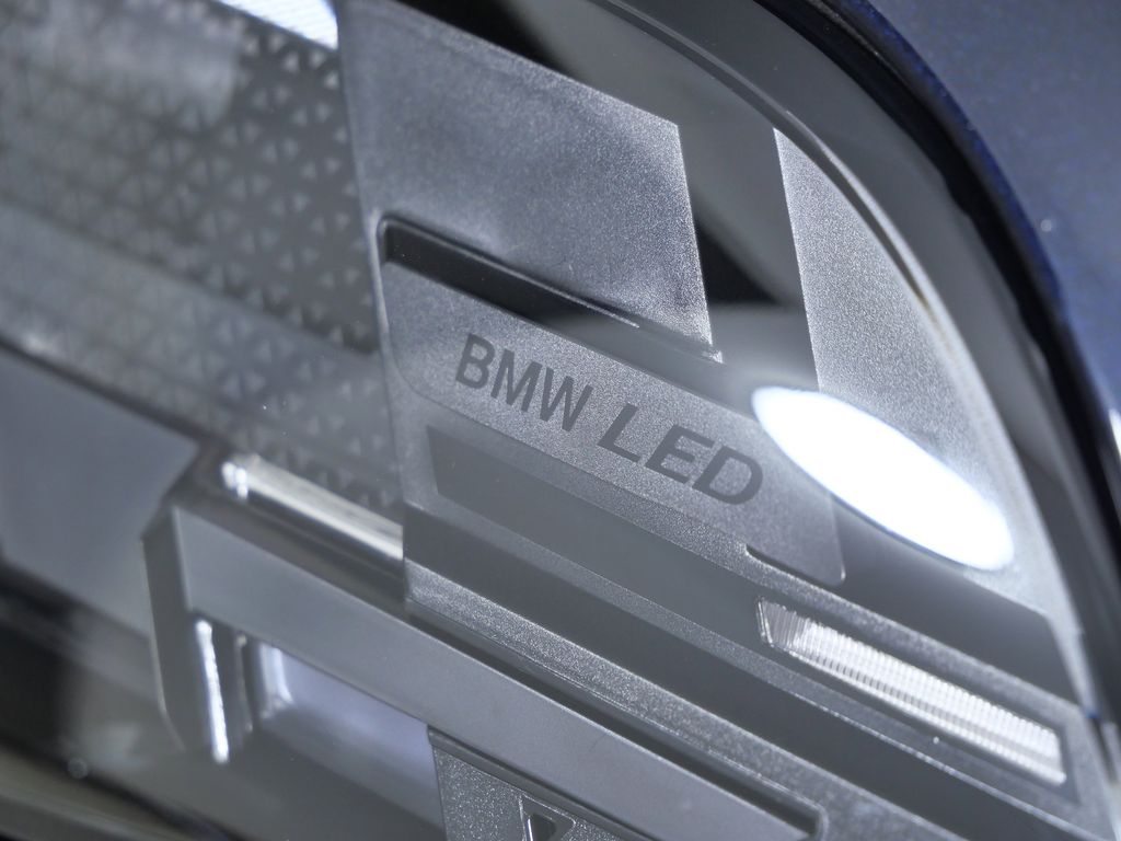 Thumbnail: 2026 BMW X5 - 4