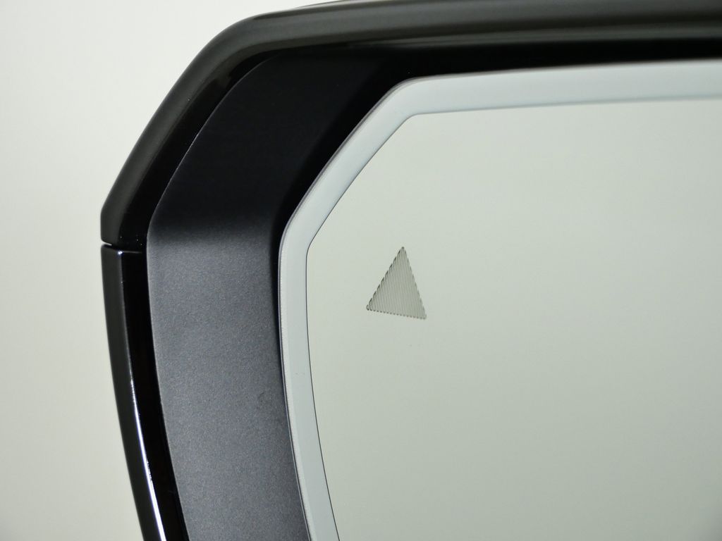 Thumbnail: 2023 BMW iX - 42