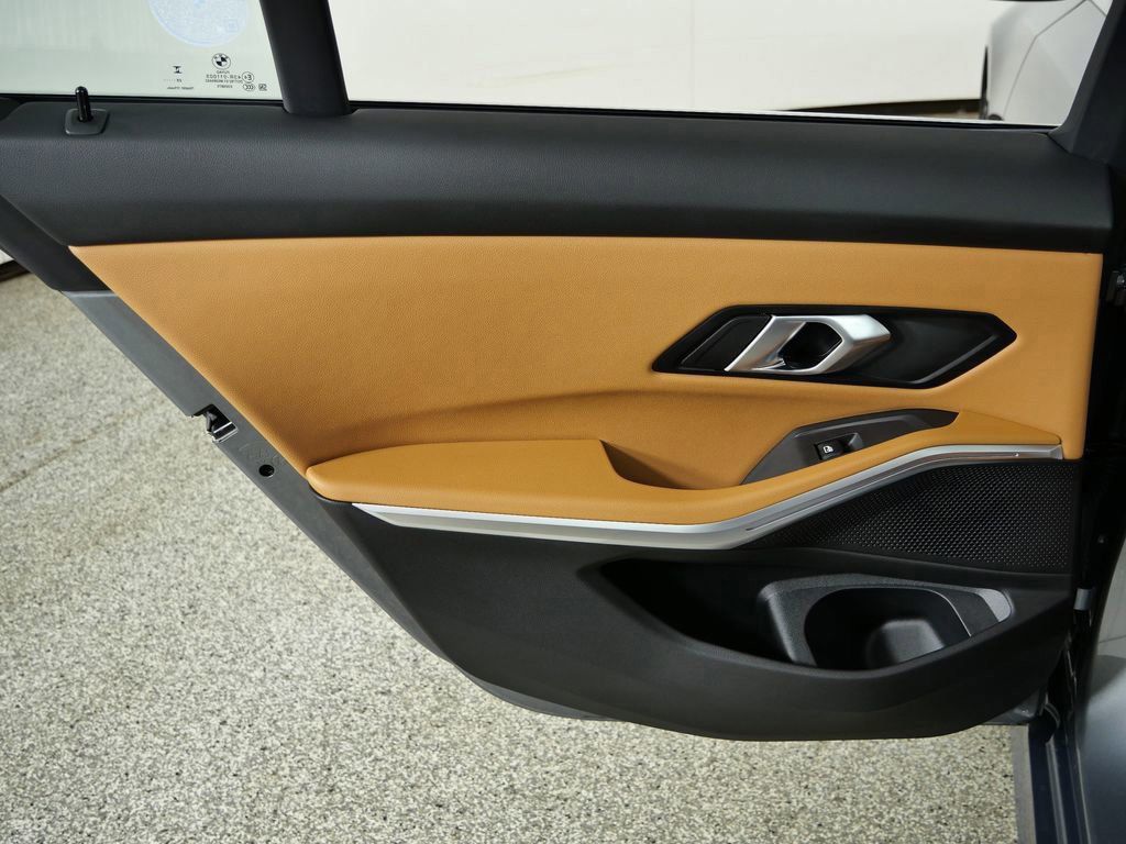 Thumbnail: 2026 BMW 3 Series - 30