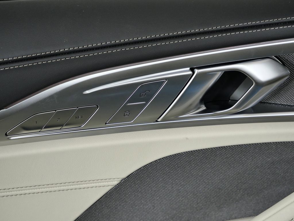 Thumbnail: 2026 BMW 8 Series - 35