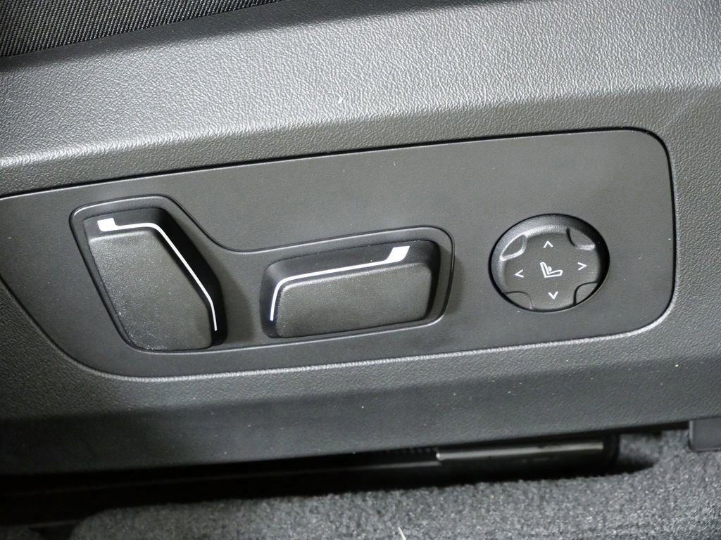 Thumbnail: 2026 BMW X3 - 25