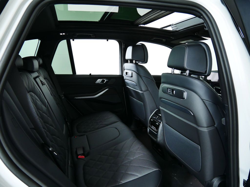 Thumbnail: 2026 BMW X5 - 24