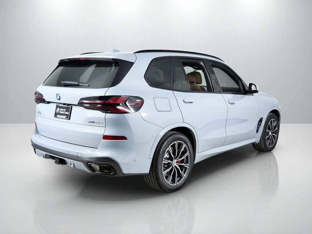 Thumbnail: 2026 BMW X5 - 9