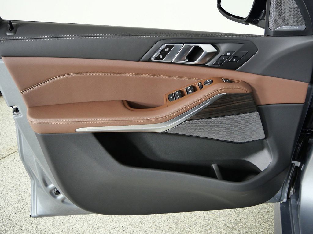 Thumbnail: 2026 BMW X5 - 34