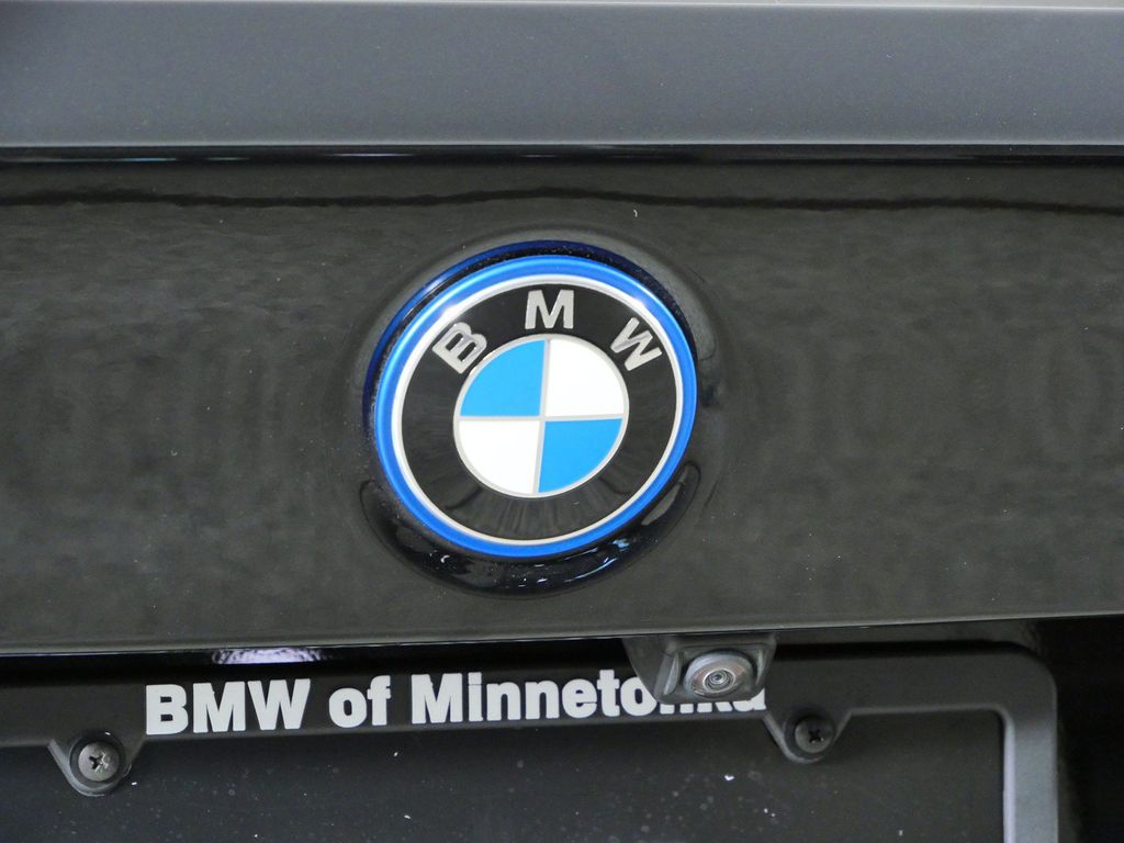 Thumbnail: 2023 BMW 3 Series - 15