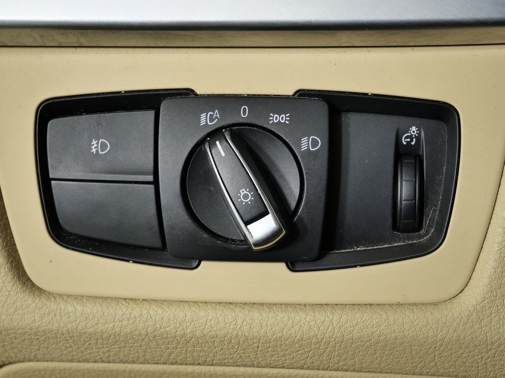 Thumbnail: 2015 BMW 3 Series - 39